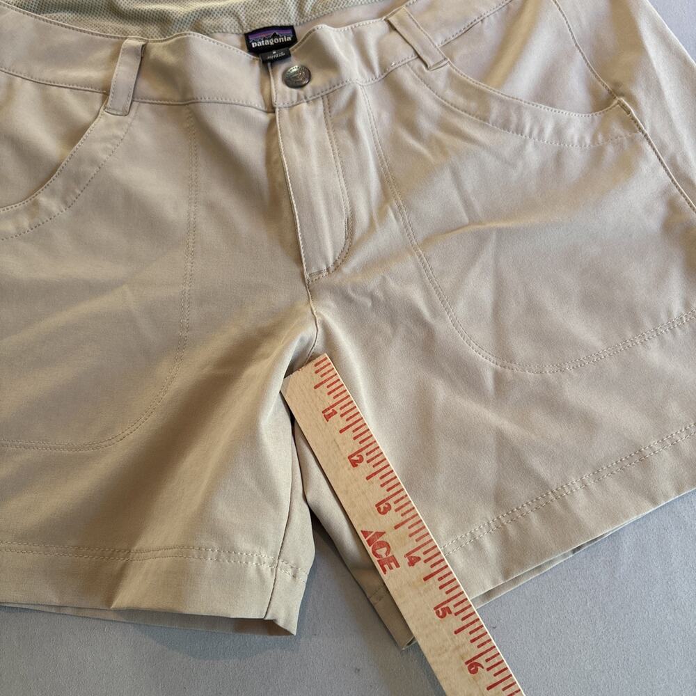 Patagonia 8 women’s beige outdoor hiking gym shorts - Picture 4 of 6